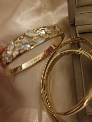 3 pulseras chapadas en oro 18k