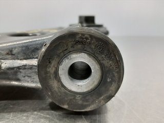BRAZO SUSPENSION INFERIOR DELANTERO DERECHO JEEP