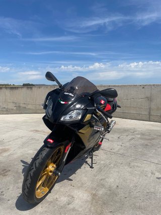 Aprilia RS125 2007 Negra/Dorada