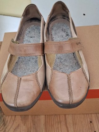 Zapatos Suave Beige/Marrón Talla 38