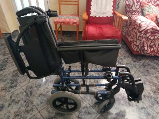 Silla de ruedas para espacios reducidos