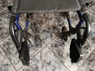 Silla de ruedas para espacios reducidos