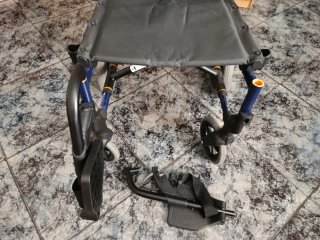 Silla de ruedas para espacios reducidos