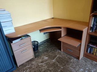 Mesa de oficina esquinera madera