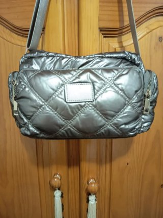 Bolso acolchado dorado mujer