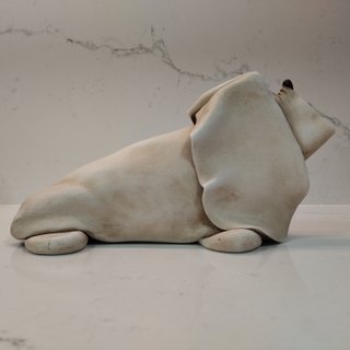 Figura perro cerámica artesanal minimalista