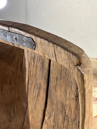 Artesa antigua de una pieza