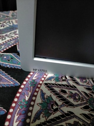 Monitor HP L1750 Plata y Negro