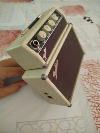 Mini amplificador Fender Tone Master