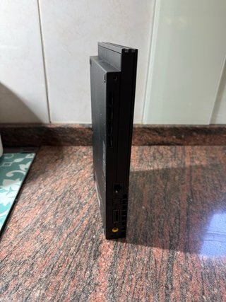 Consola Sony PS2 Slim Negra