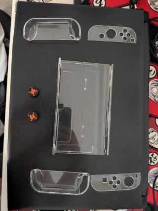 Funda Nintendo Switch One Piece + Acc