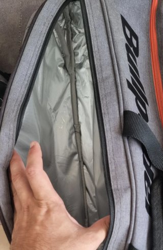 Paletero Bullpadel Negro y Gris