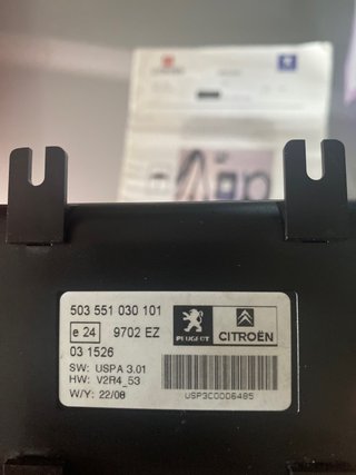 Caja USB Peugeot Citroen MP3