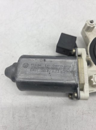 Motor elevalunas volkswagen 7743003002 passat 2909