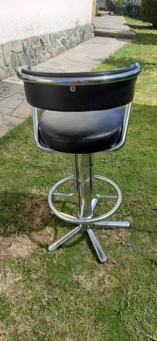 Silla Alta Barra/Peluquería Negra y Plateada
