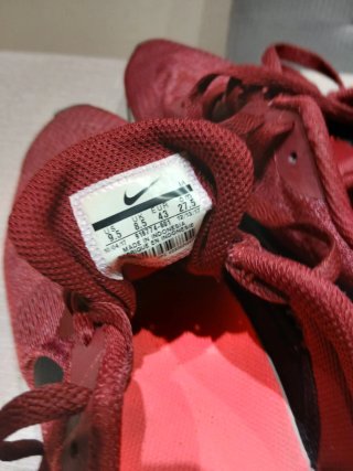 Zapatillas Nike Rojas y Negras