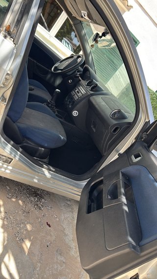 Ford Fiesta 2004