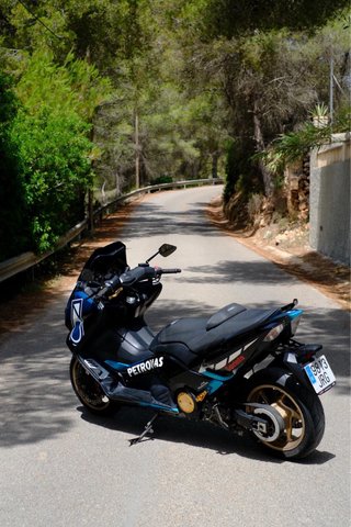 Yamaha T-Max 530 Maxi Scooter