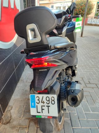 Honda Forza 300