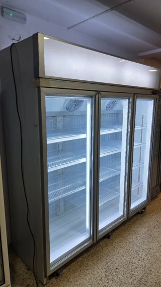 Congelador Vertical Cristal 3 Puertas