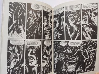 Cómic Agujero negro / Black Hole (Integral)
