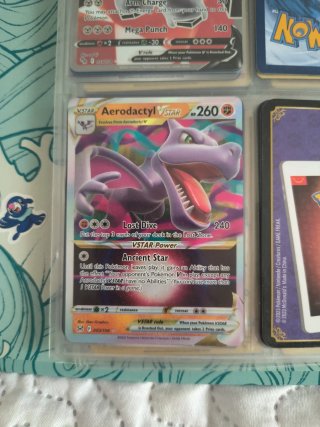 Aerodactyl VSTAR Pokémon Card