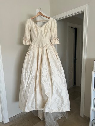 Vestido de Novia Beige