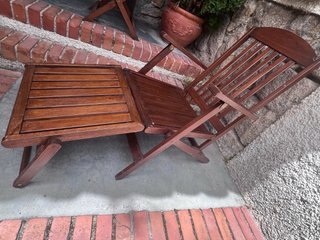 Silla de exterior Teka madera 25€ cada silla