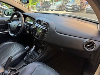 Lancia Delta Multijet 2015 para reparar