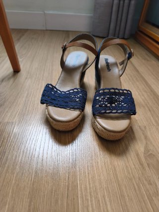 Sandalias cuña esparto azul Refresh