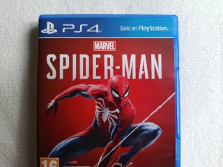 PS4 Pro 1TB Spider-Man Edizione Speciale Rossa