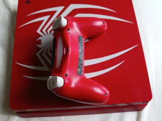 PS4 Pro 1TB Spider-Man Edizione Speciale Rossa
