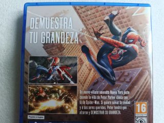 PS4 Pro 1TB Spider-Man Edizione Speciale Rossa