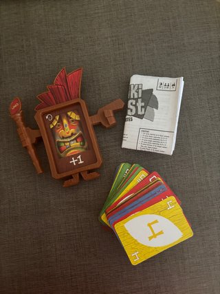 UNO Tiki Twist - Juego de mesa Mattel