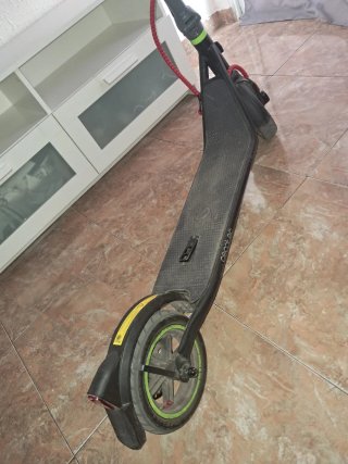 Patinete Eléctrico Cecotec Bongo D30
