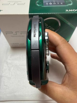 Sony PSP-3000 Verde - Completa en Caja