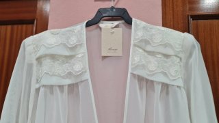 Conjunto de camisón y bata en tul