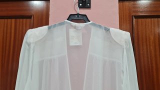 Conjunto de camisón y bata en tul