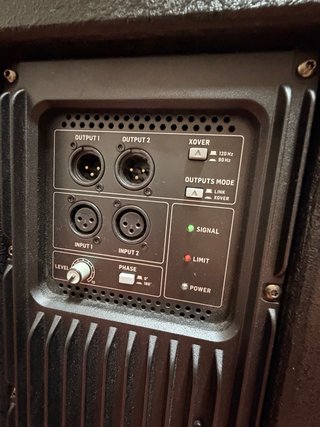 Subwoofer Behringer DR18SUB Negro