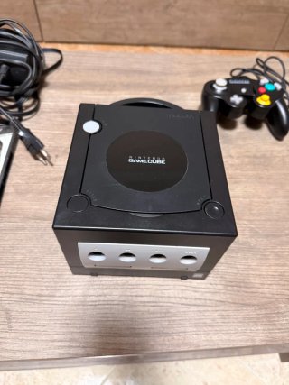 Nintendo GameCube + accessori + 2 Giochi
