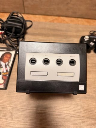 Nintendo GameCube + accessori + 2 Giochi