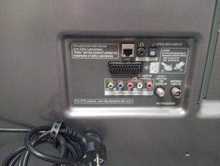 Televisión 42 pulgadas LG con golpe