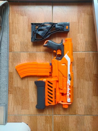 Pistola Nerf N-Strike Elite