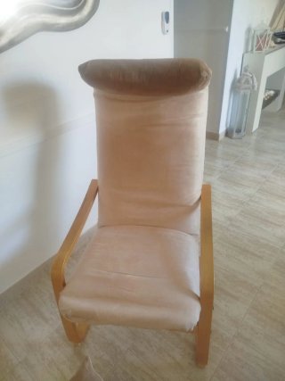2 sillones relax de tela y madera beige
