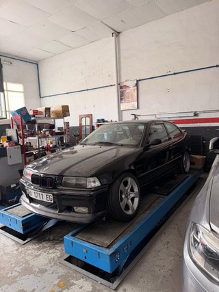 BMW E36 Compact M54B25