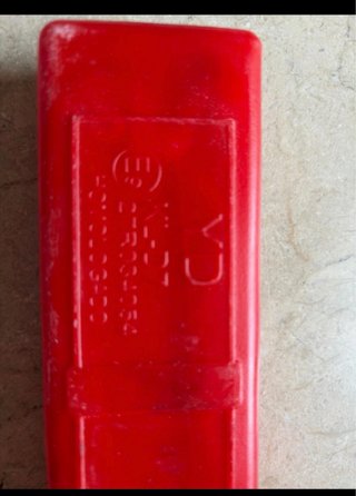 Triángulo de avería coche rojo