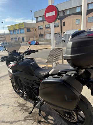 Yamaha Tracer 900 GT Negra