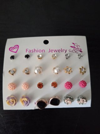 Set de bisutería: pendientes y pulsera