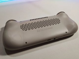 Retroid Pocket G2 Como Nueva + Grip de regalo