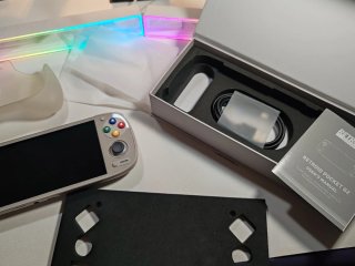 Retroid Pocket G2 Como Nueva + Grip de regalo